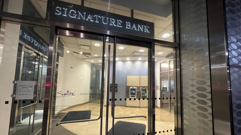 США дали криптоклиентам Signature Bank время на закрытие счетов, пишут СМИ