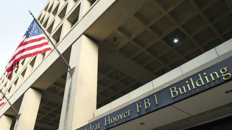 ФБР не стоило расследовать о связях Трампа с Россией, заявил спецпрокурор