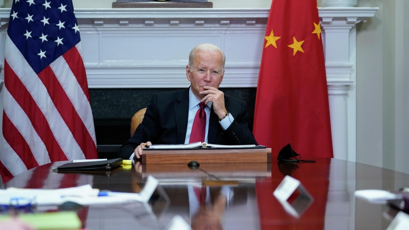 В Пекине ответили на слова Байдена о "колоссальных проблемах" Китая
