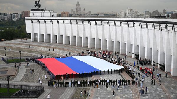 Национальный памятник и музей в Исламабаде подсветили в цвета флага России