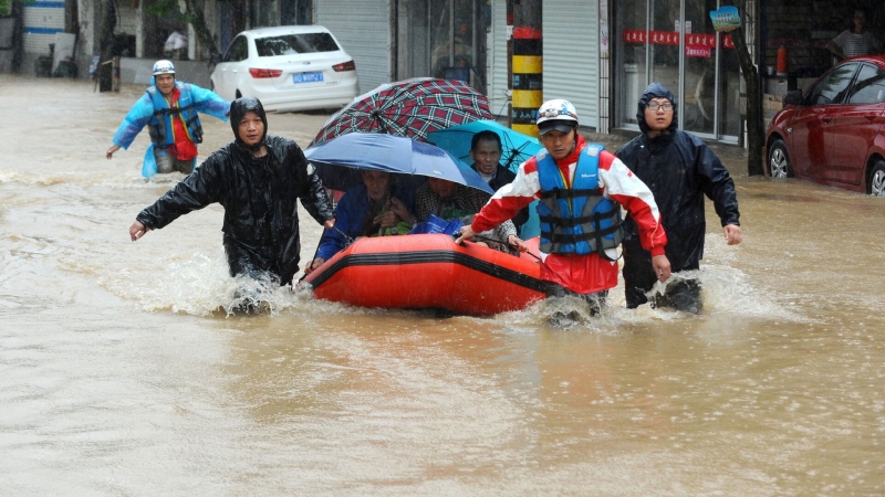 В Китае выросло число погибших от наводнений