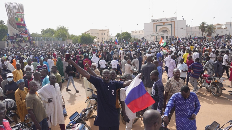 В столице Нигера прошел митинг сторонников военных властей