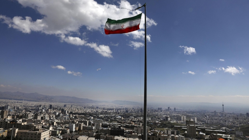 Боррель: Франция, Германия и Британия не будут снимать санкции с Ирана