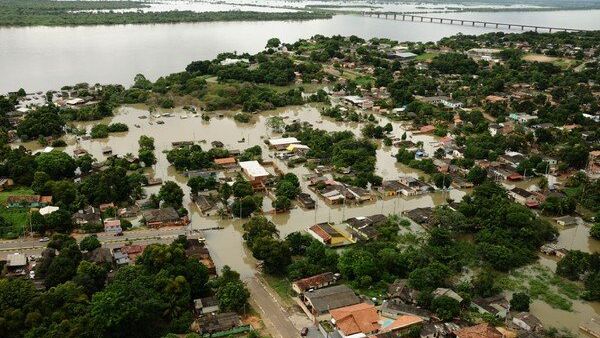 СМИ: число жертв циклона в Бразилии выросло до 31