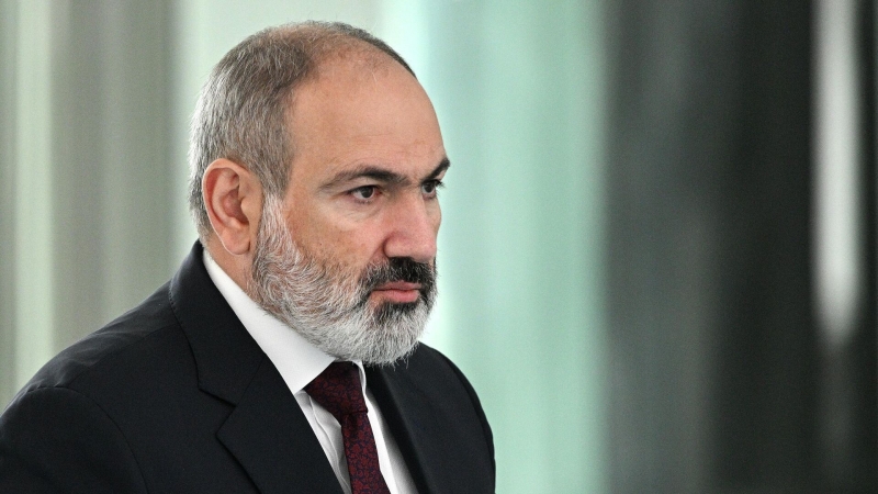 Путин не согласился, что Пашиняна привели к власти, чтобы "сдать" Карабах