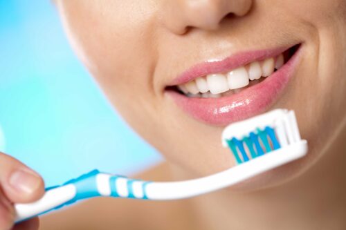 Гигиена и профилактика полости рта: ключевые правила для сохранения здоровья зубов и десен