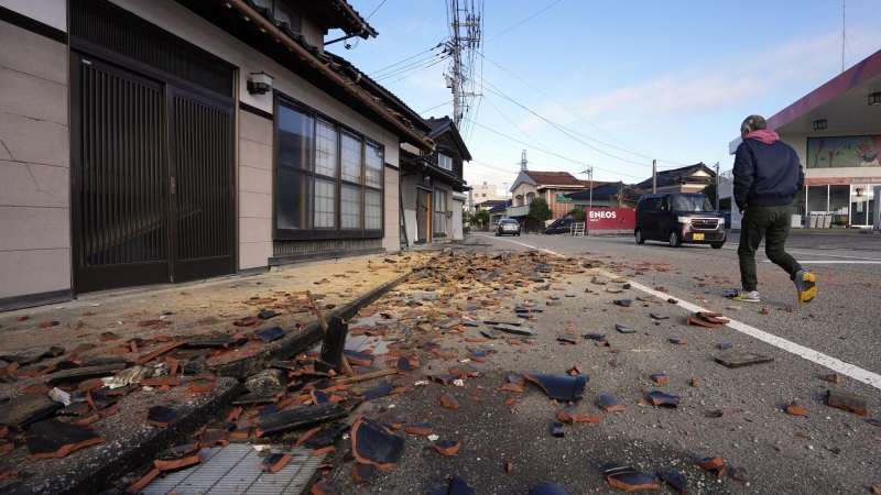 СМИ: при землетрясении в Исикаве более 30 человек замерзли насмерть