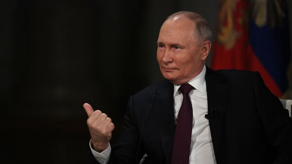 Путин в интервью Карлсону показал, как общаться с Западом, заявил Дугин