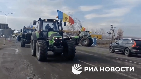 В Молдавии протестующих фермеров обвинили в блокировании машины скорой