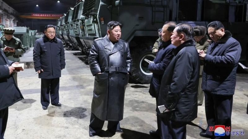 Ким Чен Ын лично руководил стрельбами с использованием сверхкрупных РСЗО