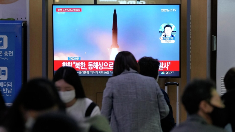 СМИ: КНДР запустила баллистическую ракету в сторону Японского моря