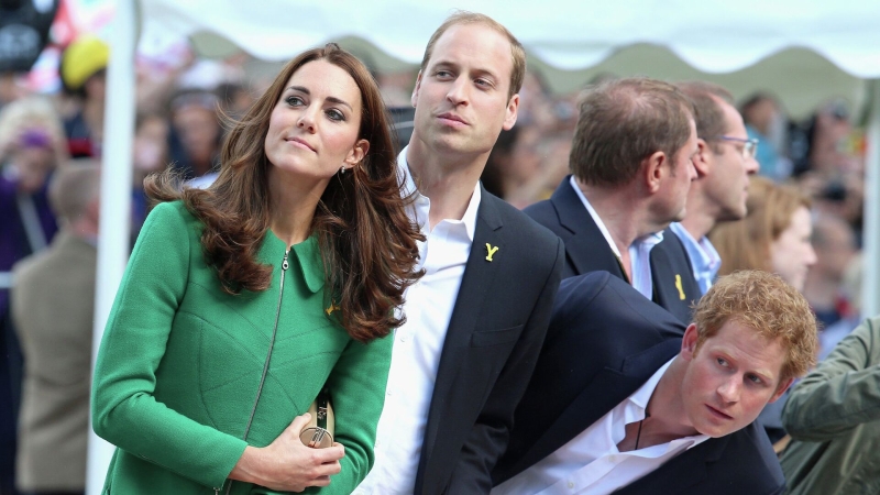 СМИ: ведущие новостные агентства массово отозвали фото принцессы Уэльской
