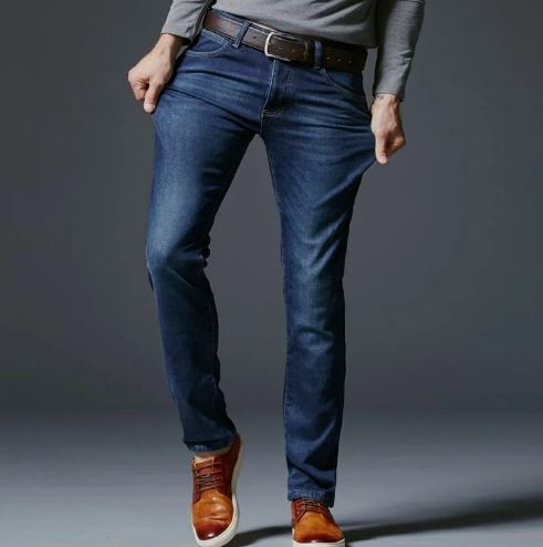 Модные акценты в выборе мужских джинсов: от классического Regular до современного Tapered