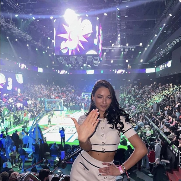 Звезда «ДОМа-2» Саймон Марданшин сделал необычное предложение любимой на баскетбольном матче