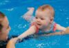 Грудничковое плавание: преимущества, показания и советы для родителей