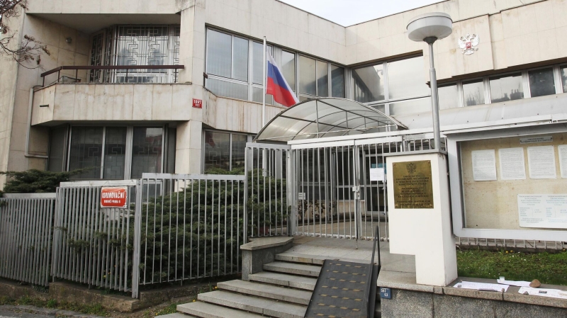 СМИ: в Ирландии частично оправдали протаранившего ворота посольства России