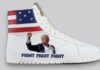В США появились кроссовки с фото Трампа после покушения
