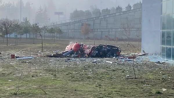 При взрыве на заводе в Турции погибли не менее 12 человек