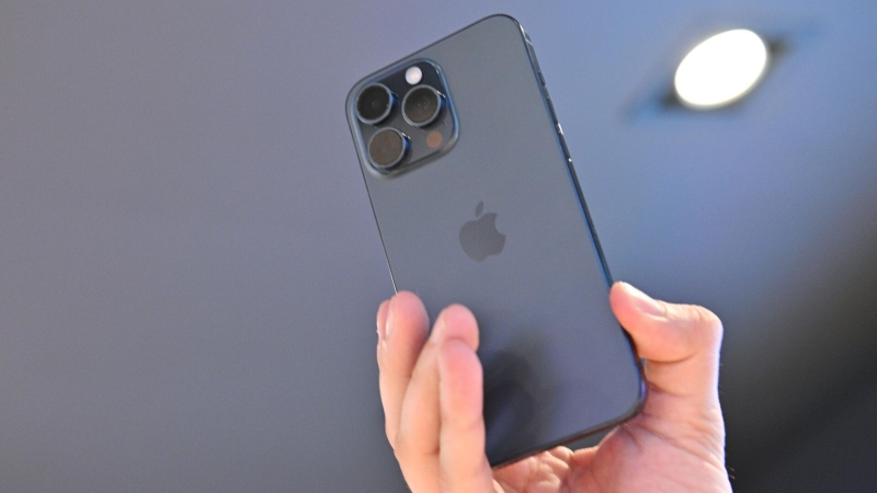 Перенести производство Apple из Китая в США невозможно, считает эксперт