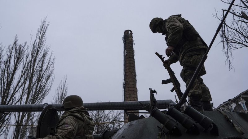 Рада продлила всеобщую мобилизацию на Украине