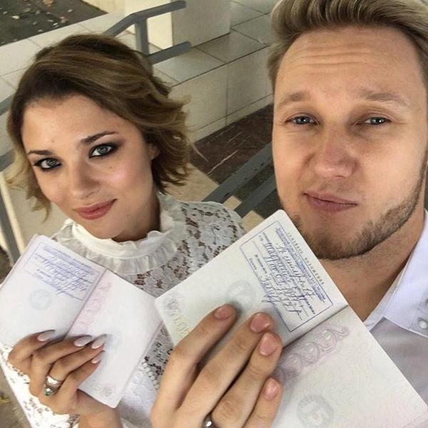Солист группы «Челси» Алексей Корзин похоронил 34-летнюю жену