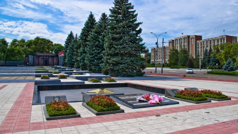 В Приднестровье банк выпустил памятную банкноту к 80-летию Победы