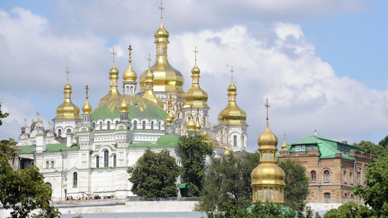 Яковенко обвинил Запад в намеренном игнорировании нападок на УПЦ