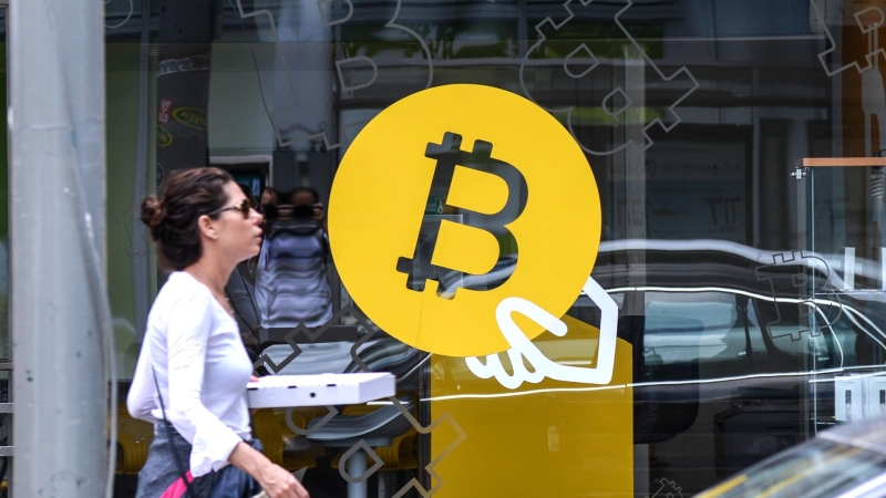 Эксперт ожидает стабилизации биткоина после падения из-за эскалации в Иране