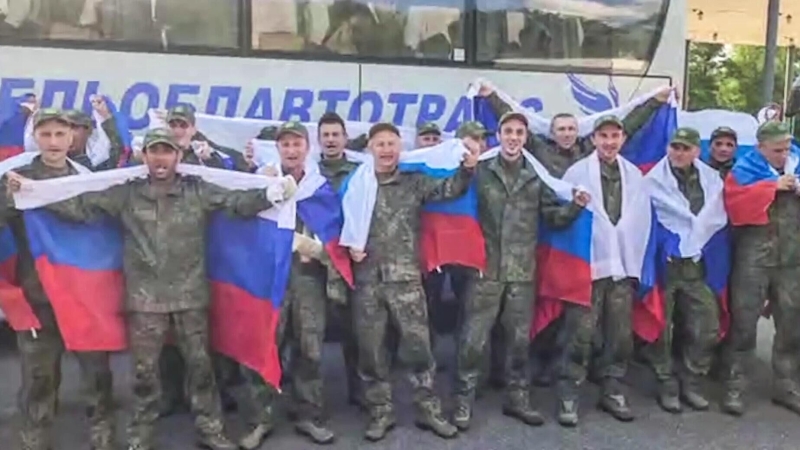 Вернувшийся из украинского плена военный рассказал, как скучал по дочке