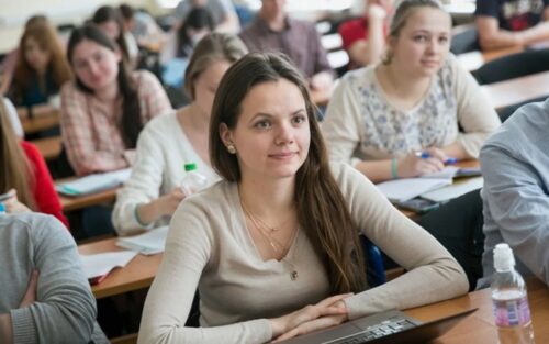 Подробный обзор стоимости обучения в педагогическом институте на разные факультеты