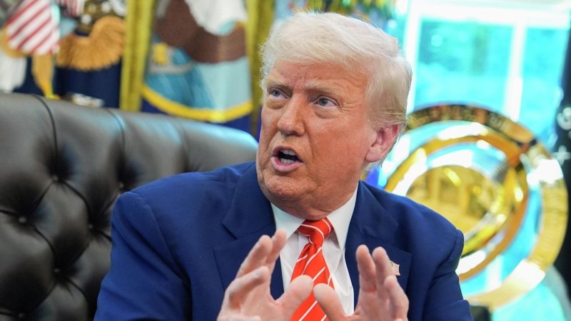 Трамп рассказал об инциденте с Эпштейном и девушками из его спа-салона
