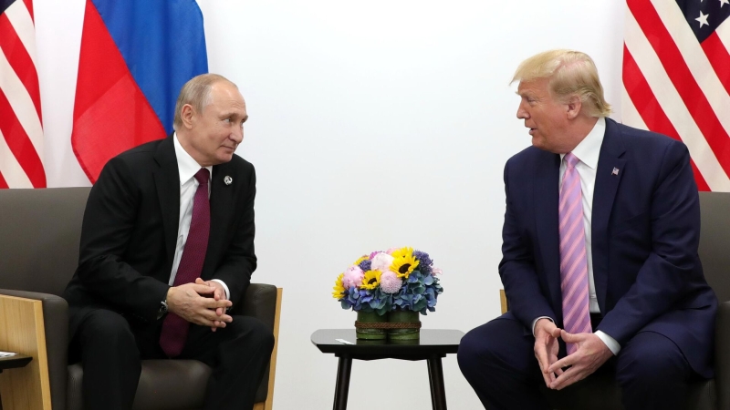 "В полном смятении". Во Франции отреагировали на встречу Путина и Трампа