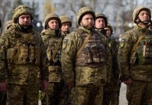 Боевики ВСУ в Херсоне маскируются под местных жителей, рассказал боец