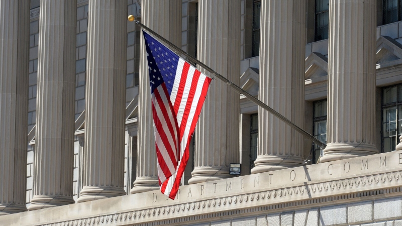 Попавший под санкции США глава МВД Колумбии предложил "гринго идти домой"