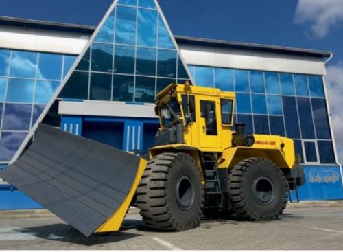 Бульдозер на колесах: где он эффективен и как выбрать технику для проектов в Казахстане