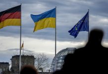 Берлин продолжит помогать Киеву, несмотря на коррупционный скандал