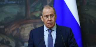 Лавров: США, похоже, трудно убедить Зеленского не мешать урегулированию