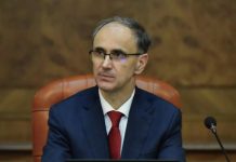 Парламент Сербии входит в ускоренный процесс евроинтеграции, заявил премьер