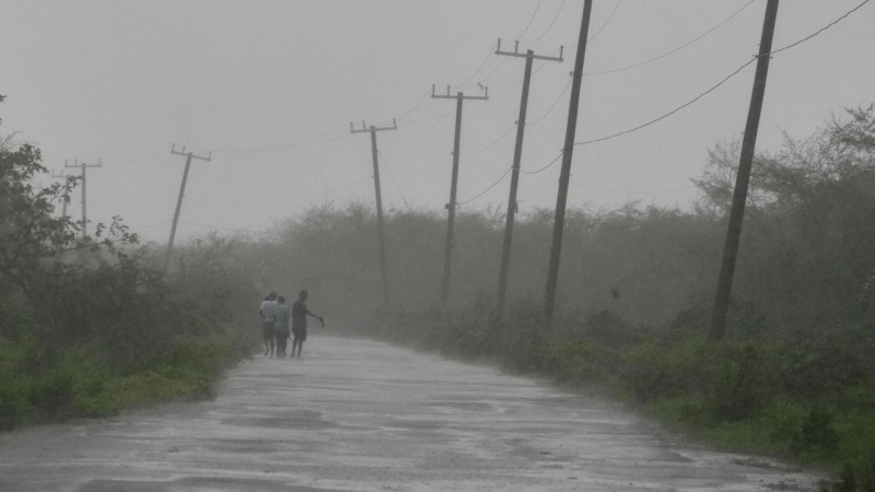 Премьер Ямайки оценил ущерб от урагана "Мелисса" в треть ВВП