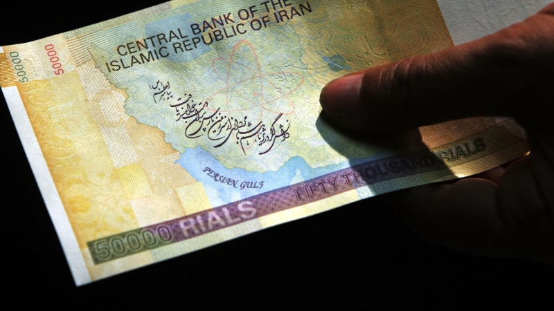 Президент Ирана издал указ о деноминации валюты
