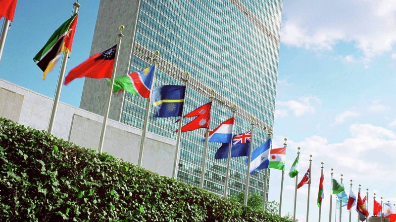 США покажут ООН суровую любовь ради реформ, заявил Майк Уолц