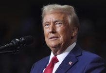 Трамп аннулировал все документы, подписанные Байденом с помощью автопера