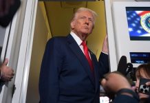 Трамп потребовал, чтобы в США все авиадиспетчеры вернулись к работе