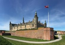 В Дании согласовали план о запрете соцсетей для детей, сообщили СМИ