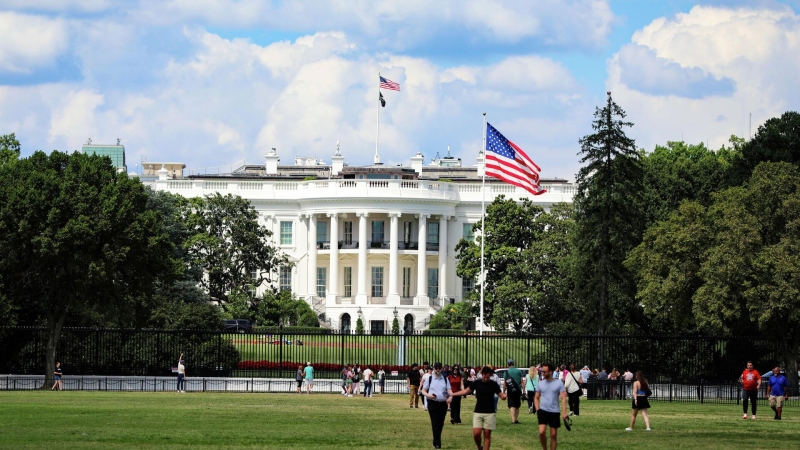 В США сделали заявление о бегстве Зеленского с Украины