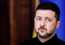 Зеленский хочет встретиться с Трампом и подписать мирный план, пишет Axios