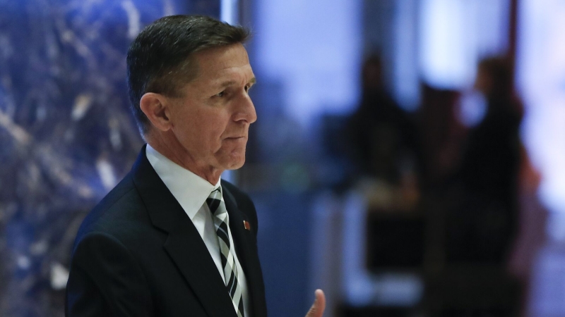 ЦРУ поддерживает идею войны с Россией, считает бывший советник Трампа