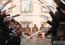 Глава генштаба Армении вручил боевое знамя силам территориальной обороны