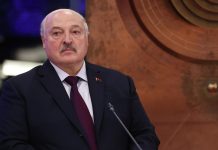 Лукашенко обвинил Литву в политизации ситуации с метеозондами