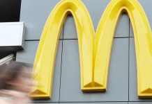 Мужчина погиб в McDonald’s из-за нелепой случайности